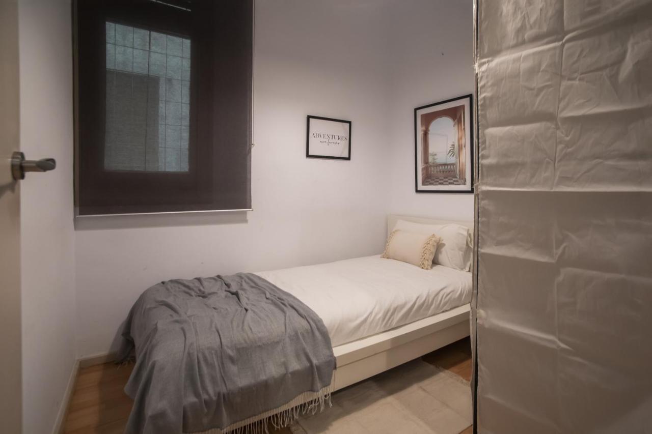 32Par1009 - Big And Spacious Apartment Downtown Barcelona Exteriör bild