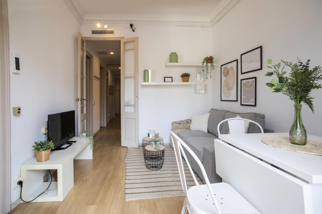 32Par1009 - Big And Spacious Apartment Downtown Barcelona Exteriör bild
