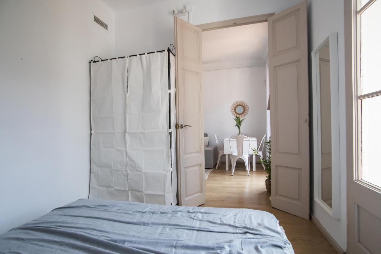 32Par1009 - Big And Spacious Apartment Downtown Barcelona Exteriör bild