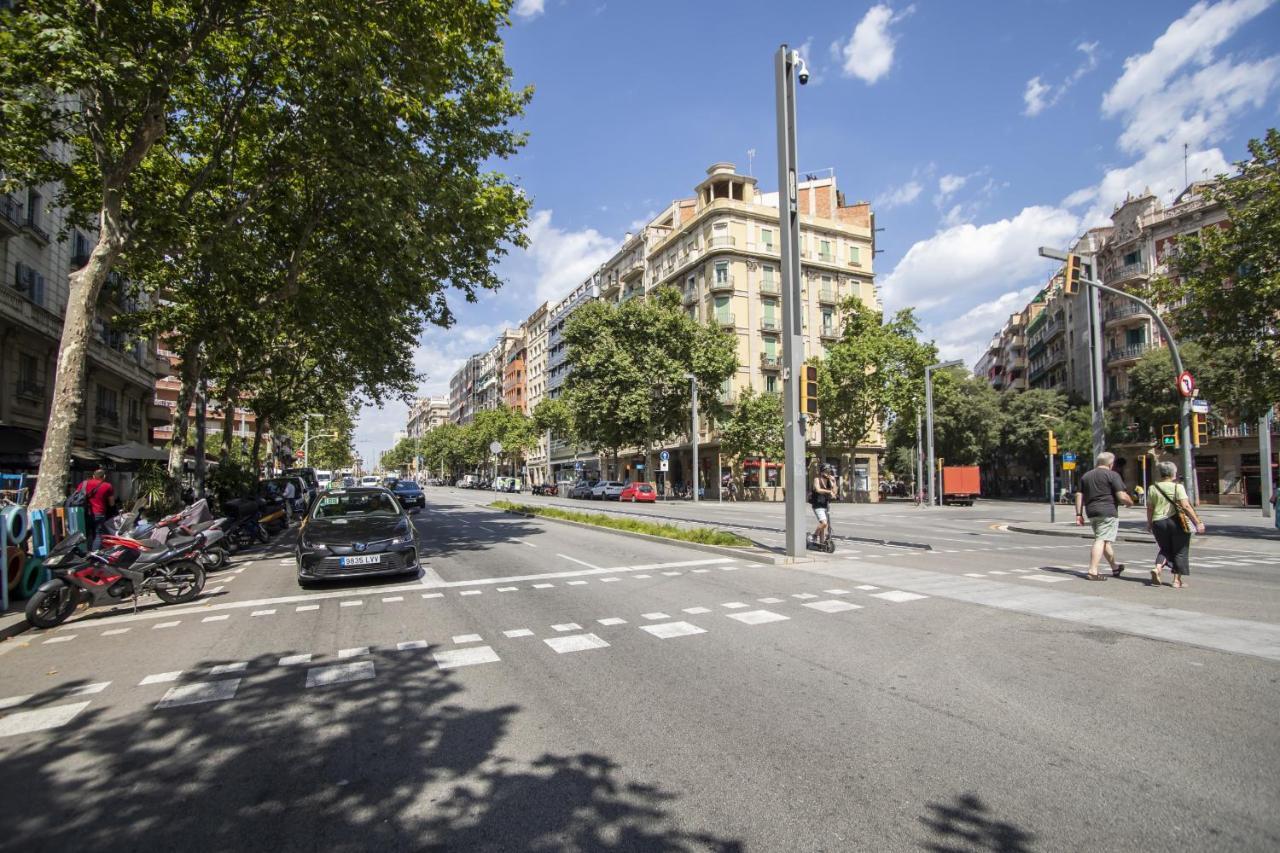 32Par1009 - Big And Spacious Apartment Downtown Barcelona Exteriör bild